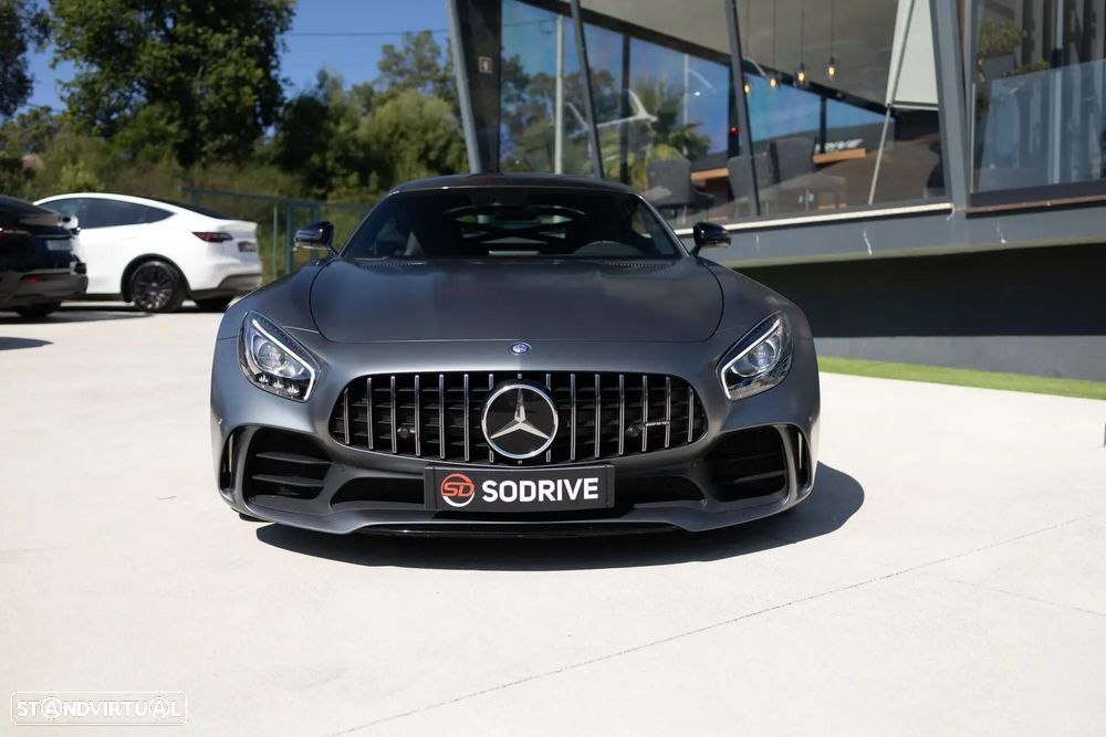 Mercedes-Benz AMG GT R - 4
