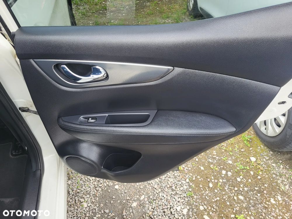Nissan Qashqai 1.3 DIG-T Tekna - 27