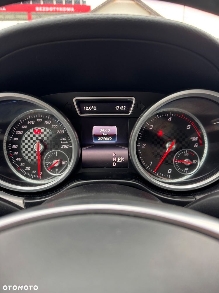 Mercedes-Benz GLE 350 d 4Matic 9G-TRONIC AMG Line - 12