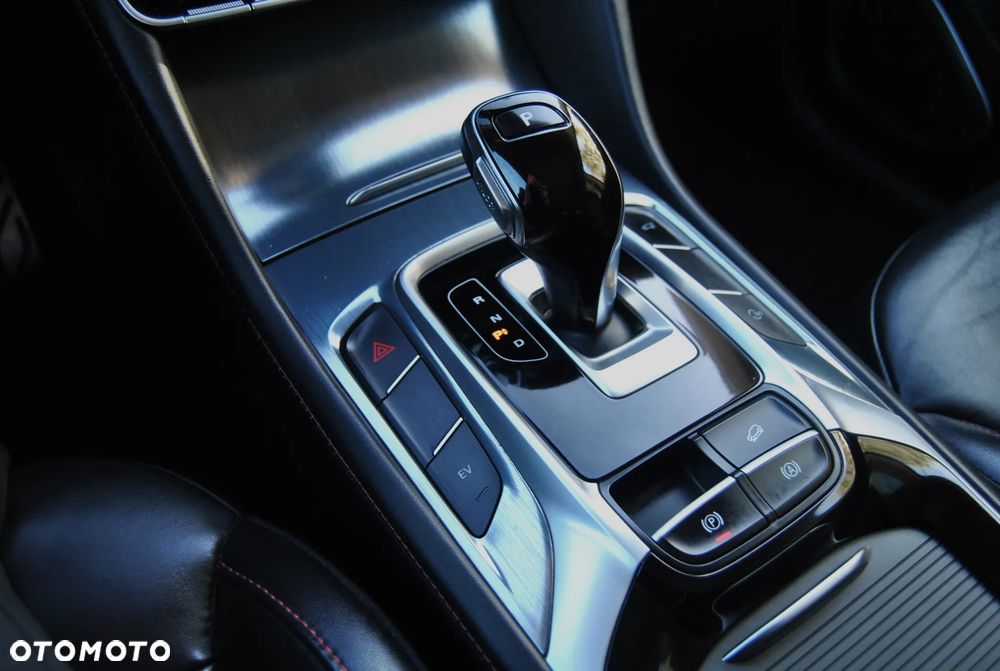 MG HS PHEV 1.5T-GDI Luxury - 13