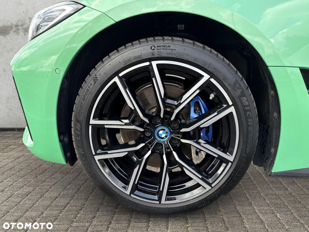 BMW I4 2024 photo 4