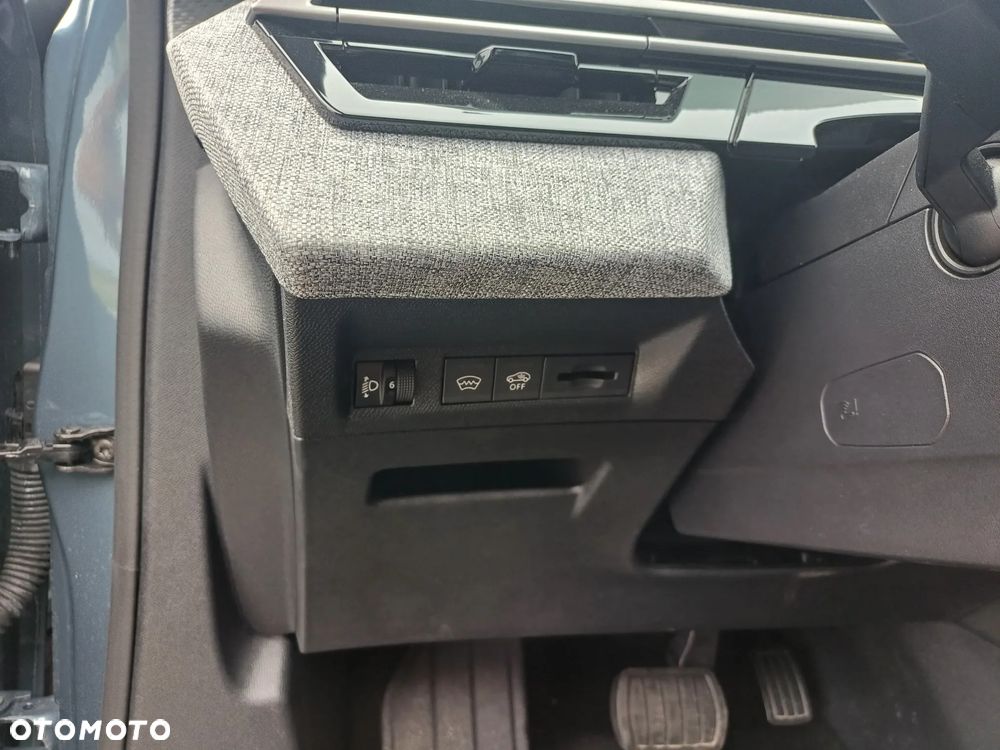 Peugeot 3008 1.2 PureTech mHEV Allure Pack S&S e-DCS6 - 19