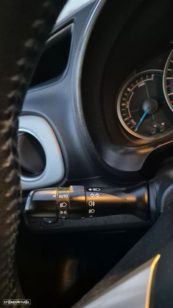Toyota Yaris - 20