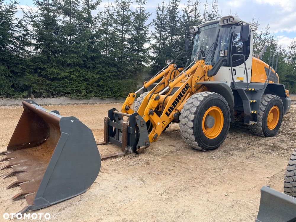 Liebherr Ładowarka Liebherr L524 KLIMA łyżka2,5m3+widły bezAdblue i Dpf szybkozłącze hydr. Cat Caterpillar 924K  924H  930K Volvo L60H / L70H Komatsu WA200-8 WA270-8JCB 426 427 - 16