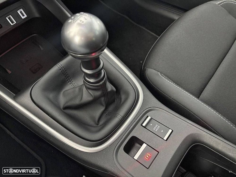 Jeep Avenger 1.2 GSE T3 Summit - 22