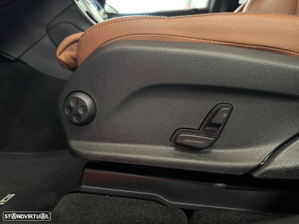 Mercedes-Benz GLC 300 de Coupe 4Matic 9G-TRONIC AMG Line - 24