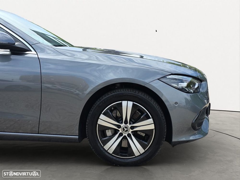 Mercedes-Benz C 300 — fotografia 5