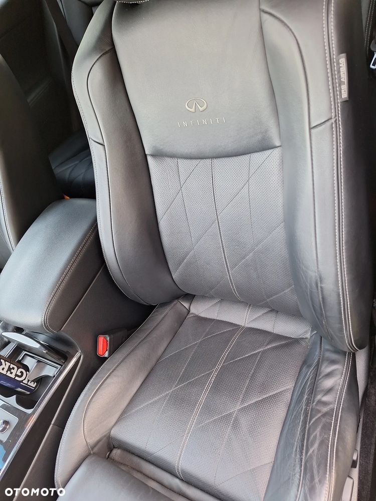 Infiniti FX FX30d S - 11