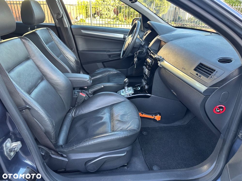 Opel Astra 1.6 Essentia EasyTronic - 33