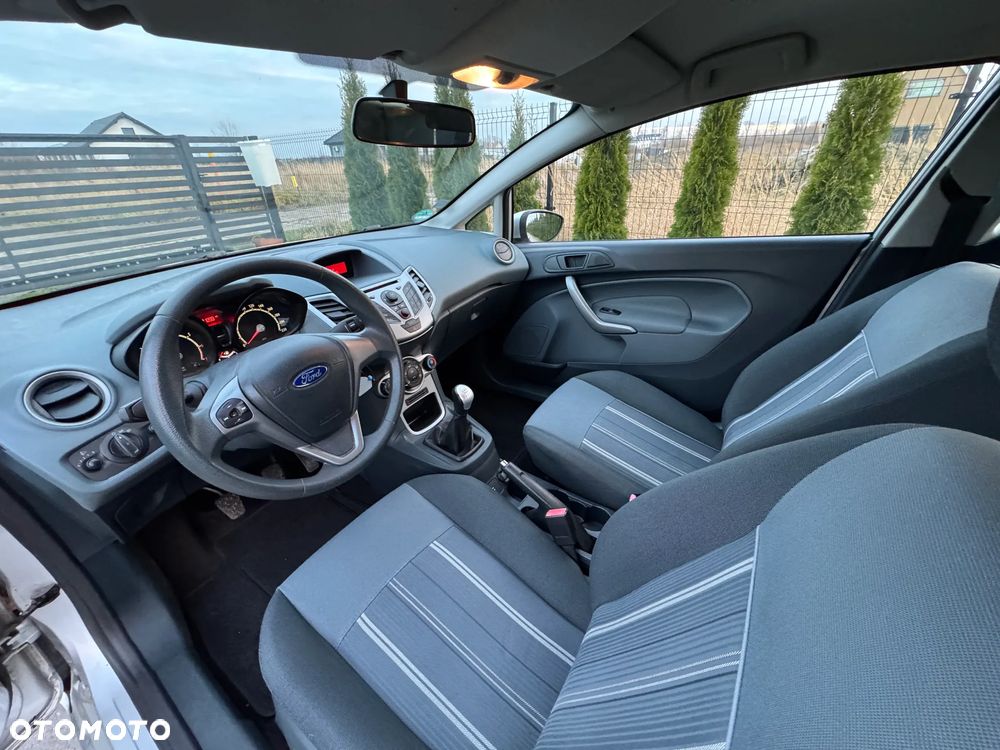 Ford Fiesta 1.25 Ambiente - 19
