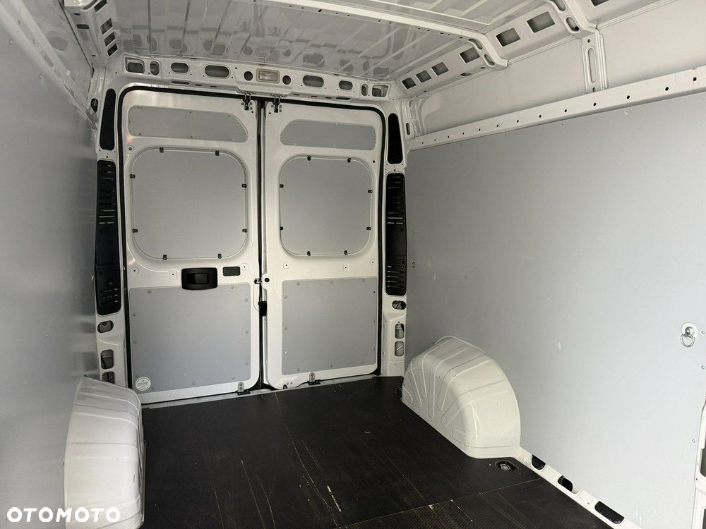 Opel Movano - 17