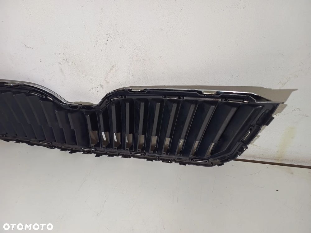 Skoda Superb III grill atrapa 3T0853668B - 4