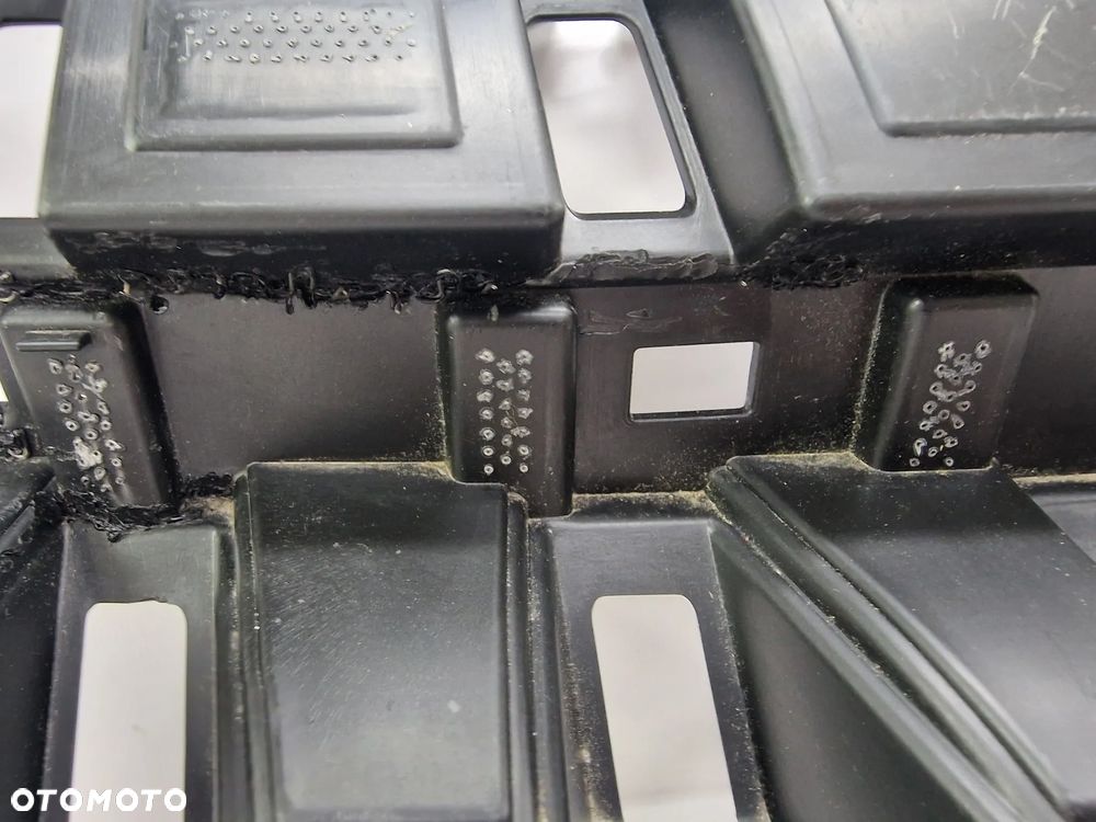 VW ID3 ID-3 19- STELAŻ / WZMOCNIENIE ATRAPY / GRILLA PRZEDNIEGO PRZÓD , NR 10A807231 , NR AUKCJI GL501 - 12