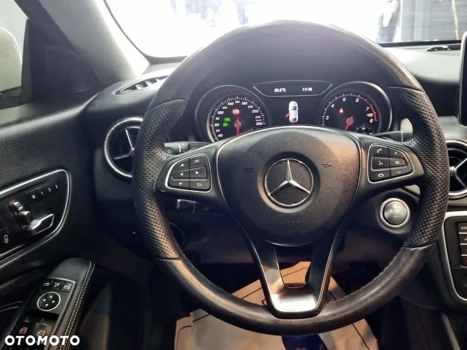 Mercedes-Benz CLA - 5