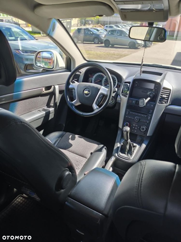 Chevrolet Captiva 2.4 LS - 5