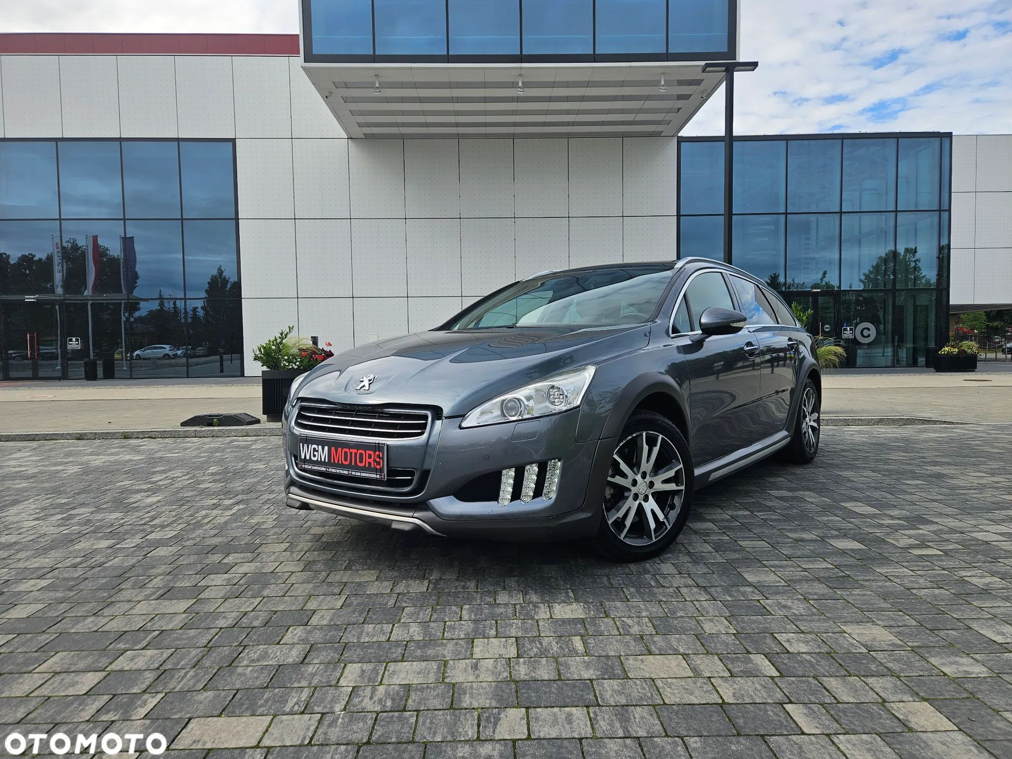 Peugeot 508 RXH Hybrid4 - 1