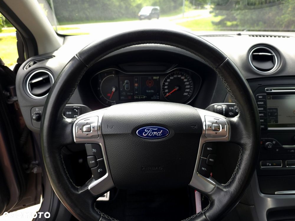 Ford Mondeo 2.0 TDCi Titanium - 17
