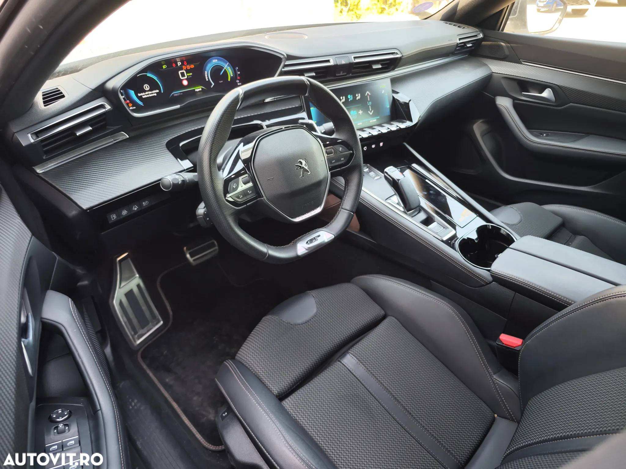 Peugeot 508 Plug-In Hybrid 225 e-EAT8 GT - 9