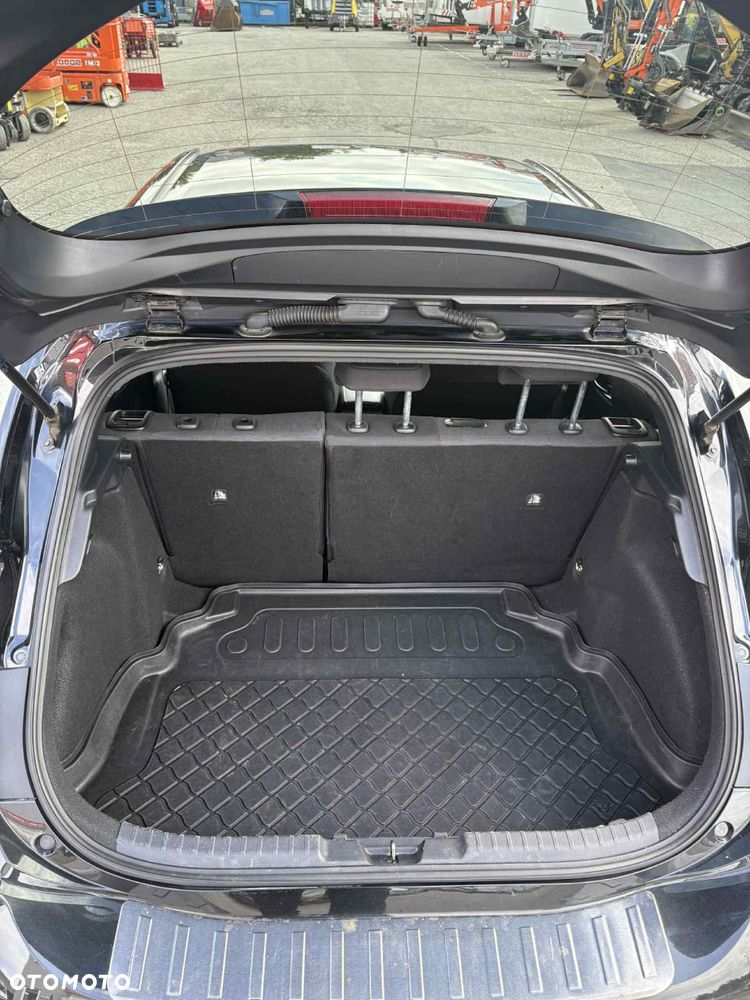 Toyota Corolla 1.8 Hybrid GPF Executive - 16