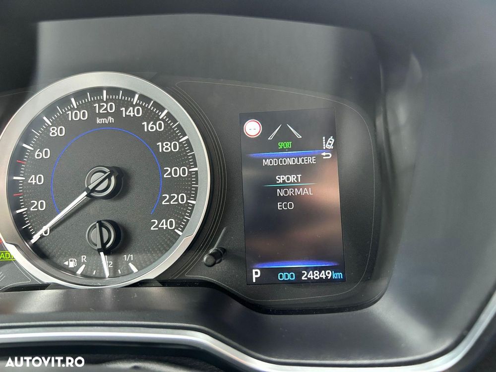 Toyota Corolla 1.8 HSD Business - 15