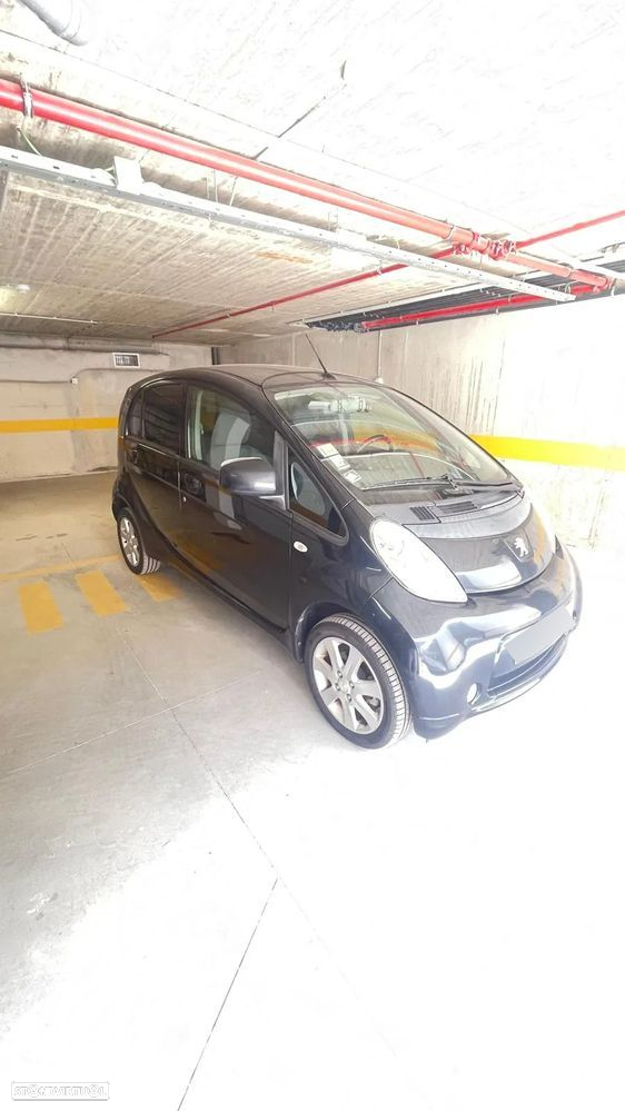 Peugeot iOn Active - 4