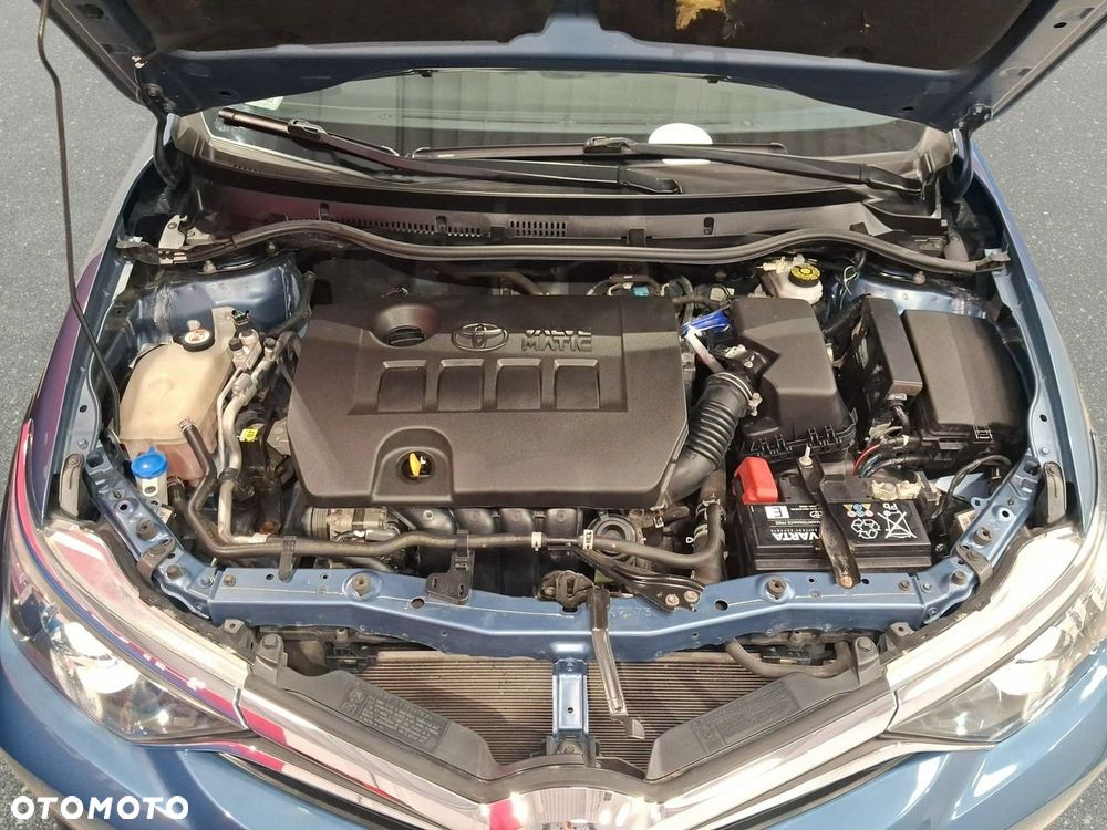 Toyota Auris - 32