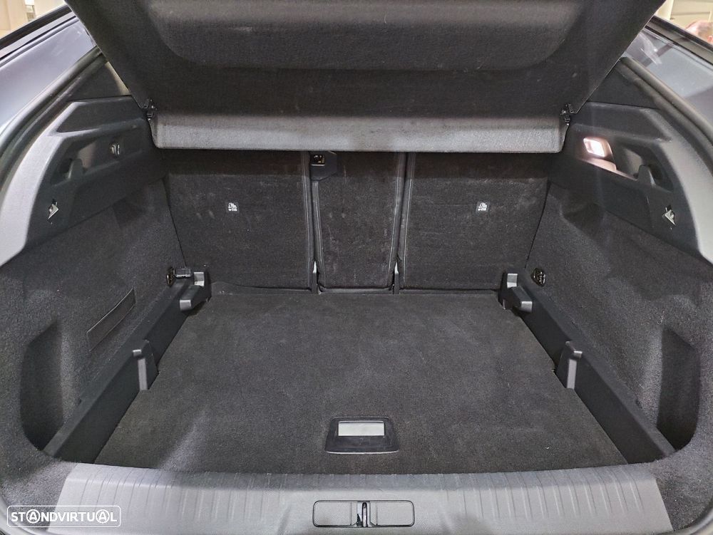 Peugeot 3008 1.2 Hybrid Allure e-DCS6 - 33