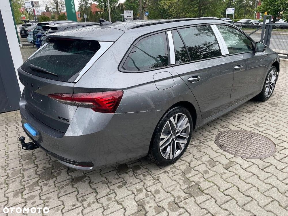 Skoda Octavia 1.5 TSI mHEV Sportline DSG - 4