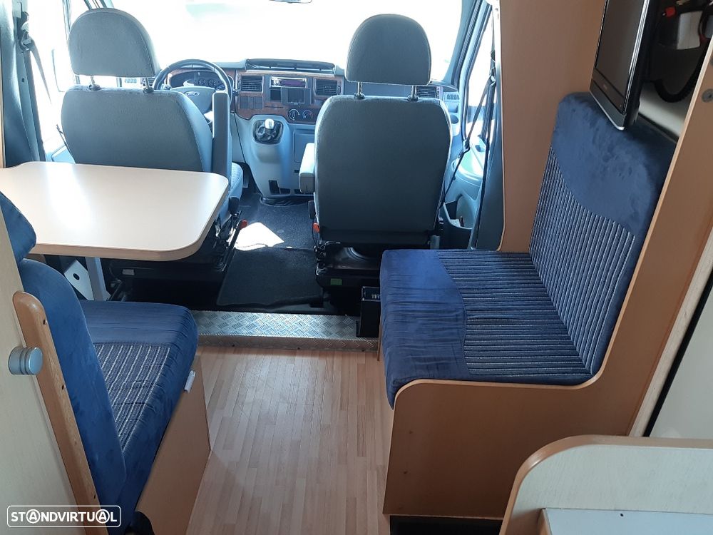 Ford Transit 2.2 TDCI - ROLLER TEAM ZEFIRO 291 TL - 4 LUGARES - 6 DORMIDAS - 40