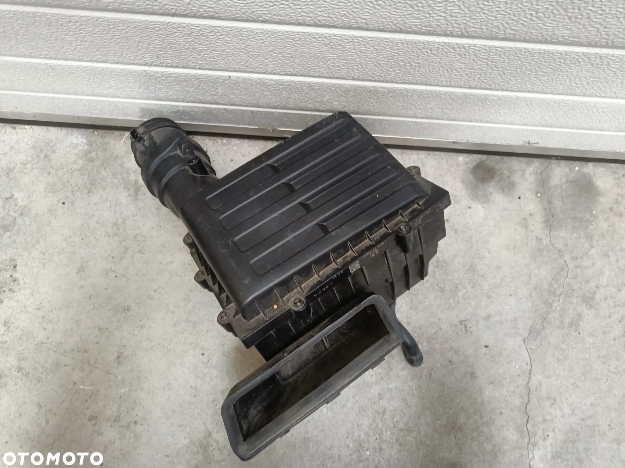 Obudowa filtra powietrza 2.0 TDI Skoda Octavia Superb Karoq Seat Leon VW Passat Golf Audi A3 5Q0129601AC 5Q0129607AA - 2