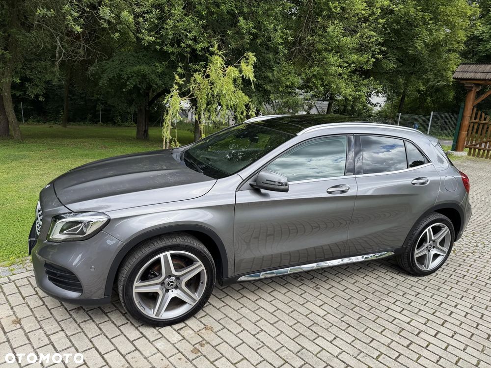 Mercedes-Benz GLA 200 7G-DCT AMG Line - 6