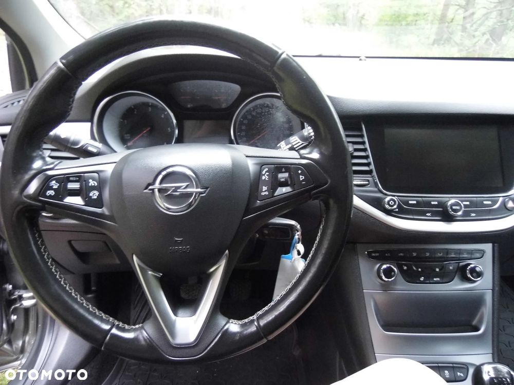 Opel Astra 1.6 CDTI DPF ecoFLEX TourerStart/Stop Exklusiv - 27