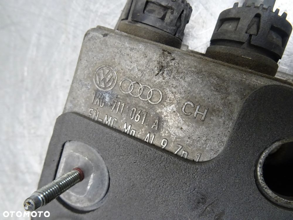 VW GOLF V HB 5D 1.9TDI LEWAREK WYBIERAK BIEGÓW 1K0711061A 1K0711049AS - 5