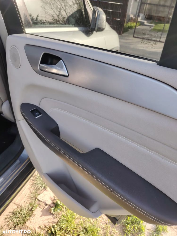 Mercedes-Benz ML 250 BlueTEC 4MATIC Aut - 11