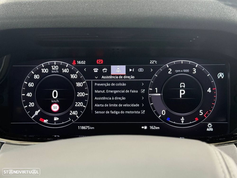 Land Rover Range Rover Evoque 2.0 D150 AWD R-Dynamic SE Auto - 59