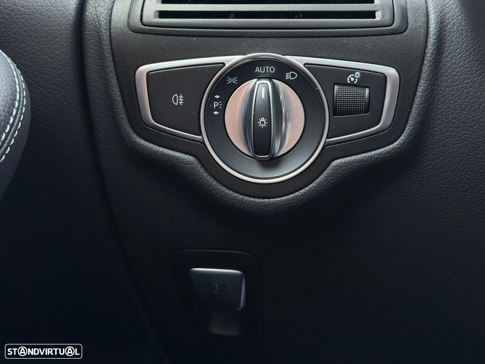 Mercedes-Benz GLC 300 de Coupé 4Matic - 26