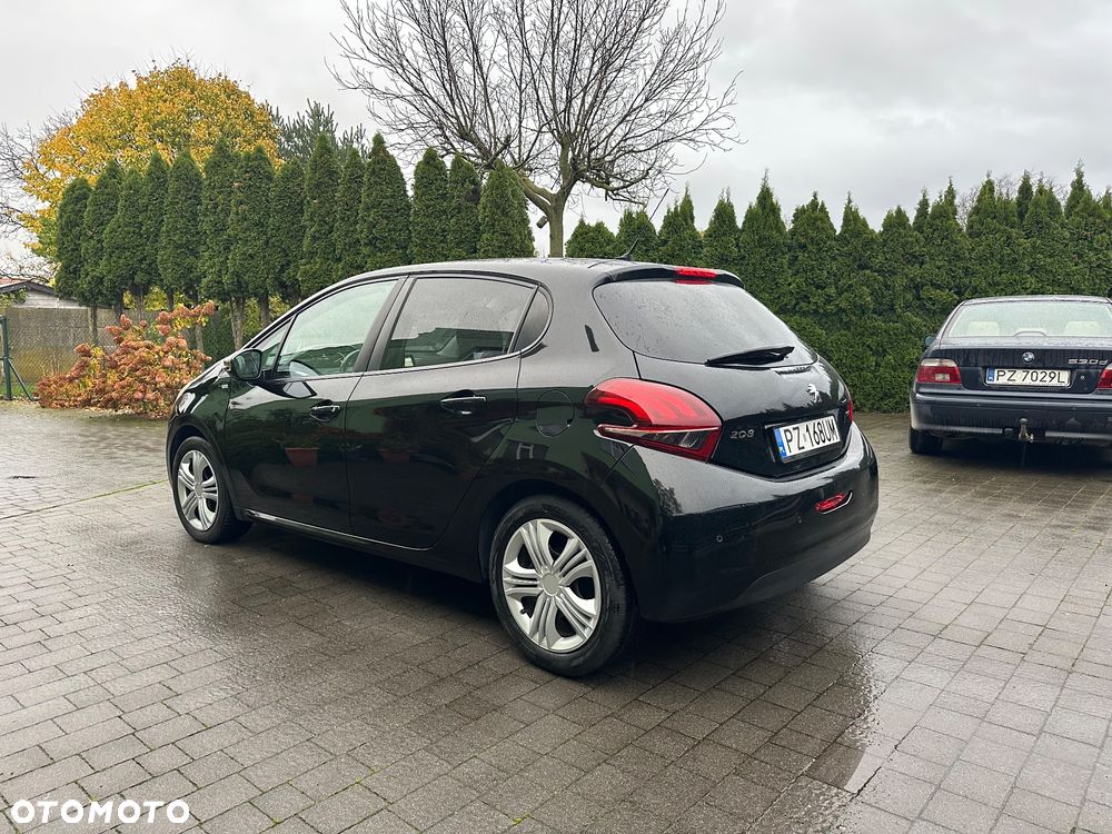 Peugeot 208 82 PureTech Style - 6