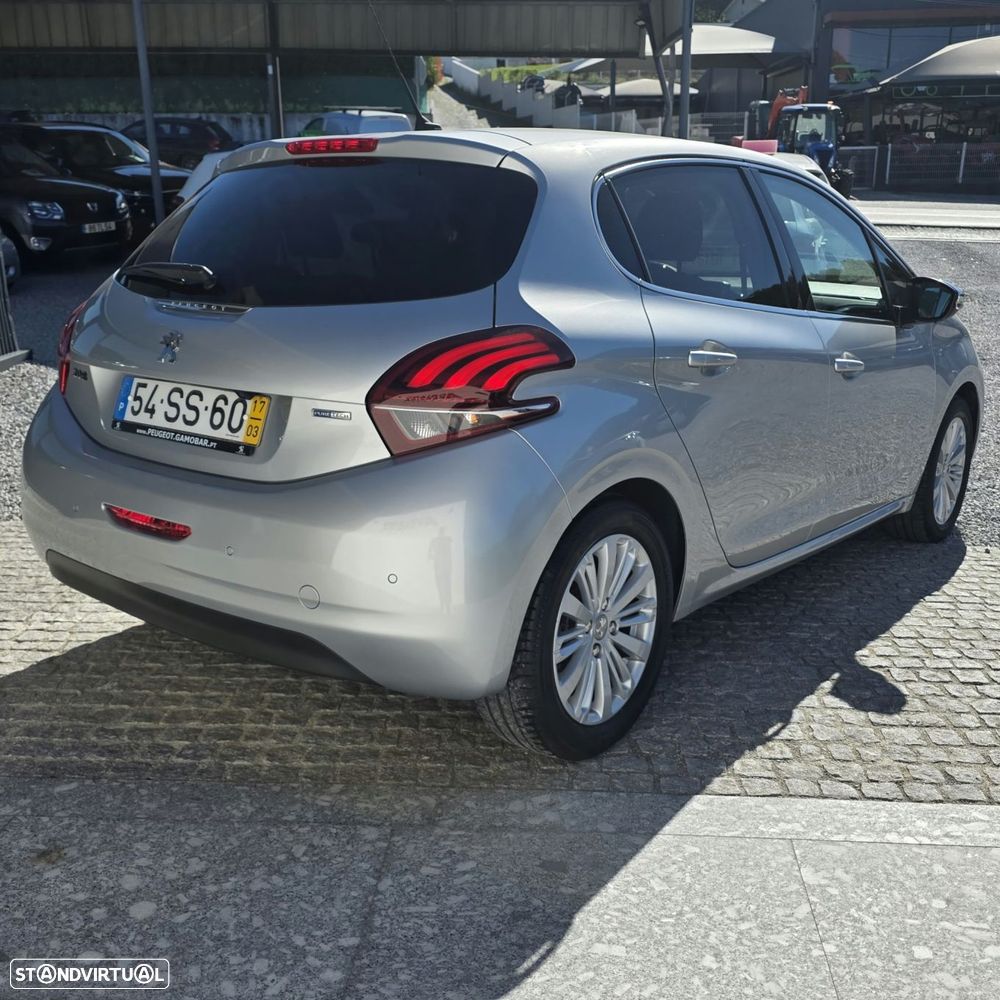 Peugeot 208 1.2 PureTech Allure EAT6 - 15