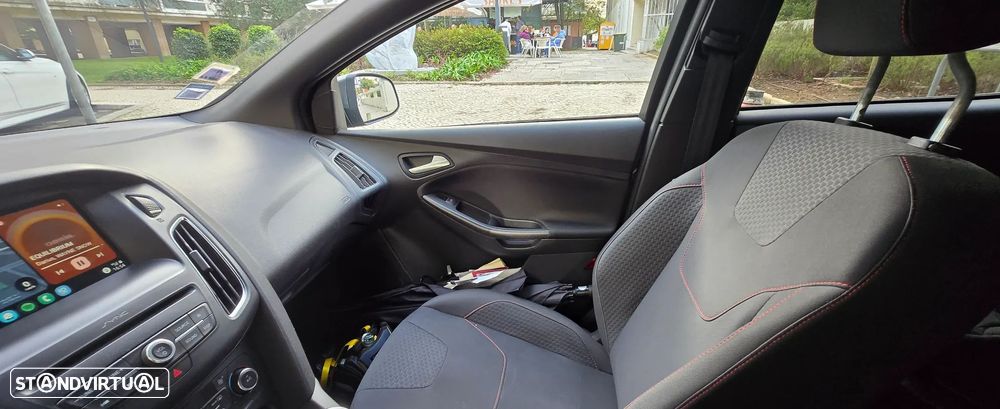Ford Focus SW 1.5 TDCi ST-Line - 8
