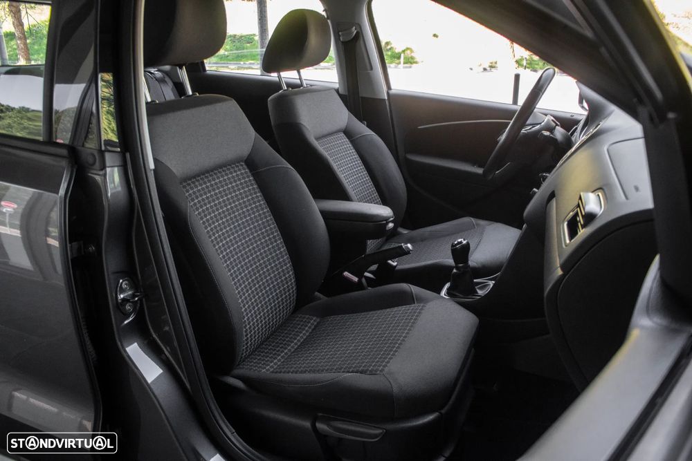 VW Polo 1.0 Confortline - 28