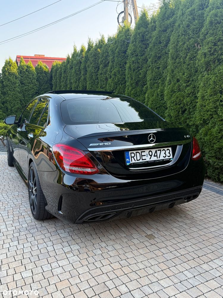 Mercedes-Benz Klasa C AMG 43 4-Matic - 19