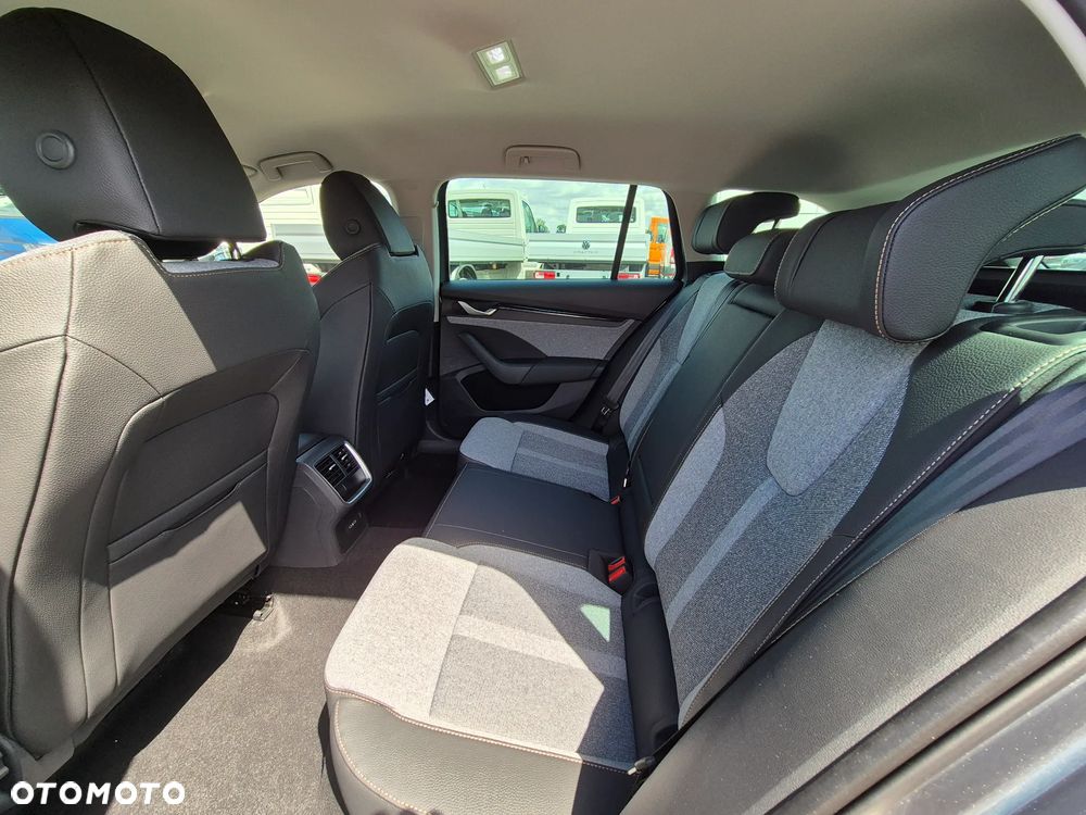 Skoda Octavia 1.5 TSI mHEV Edition 130 Selection DSG - 11