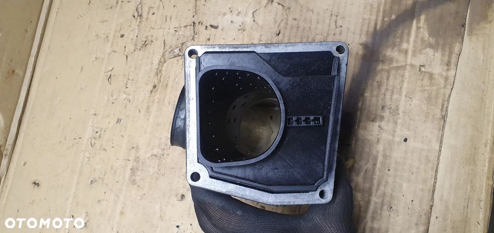 Rezonator dolot kompresora Mercedes W209 1.8 Kompresor - 6