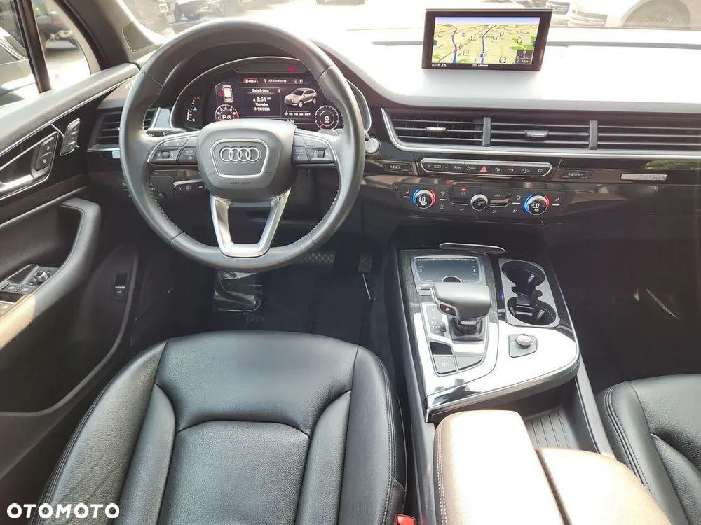 Audi Q7 - 10