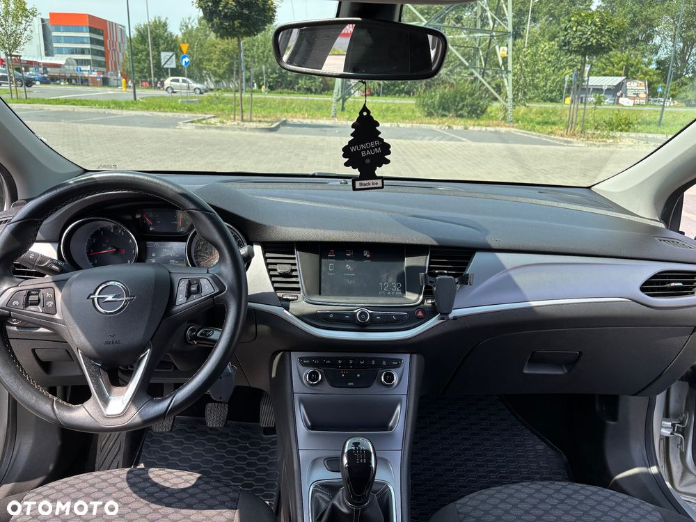 Opel Astra 1.4 T Enjoy - 9