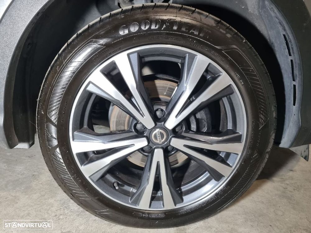 Nissan Qashqai 1.5 dCi N-Connecta J18 - 20