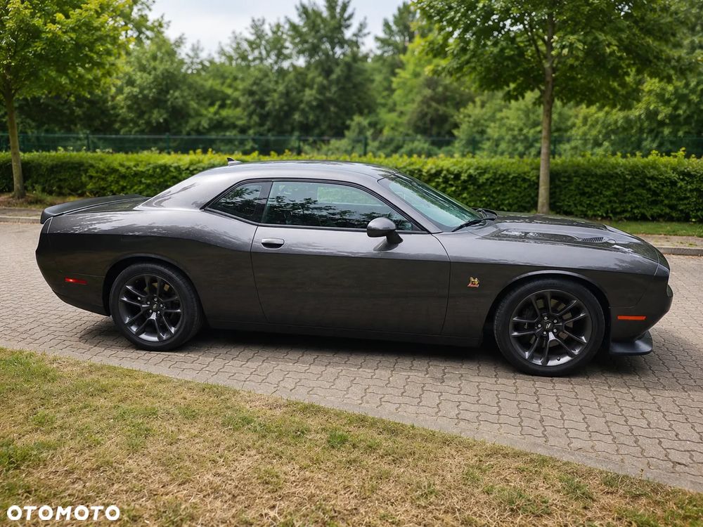 Dodge Challenger 6.4 Scat Pack - 14