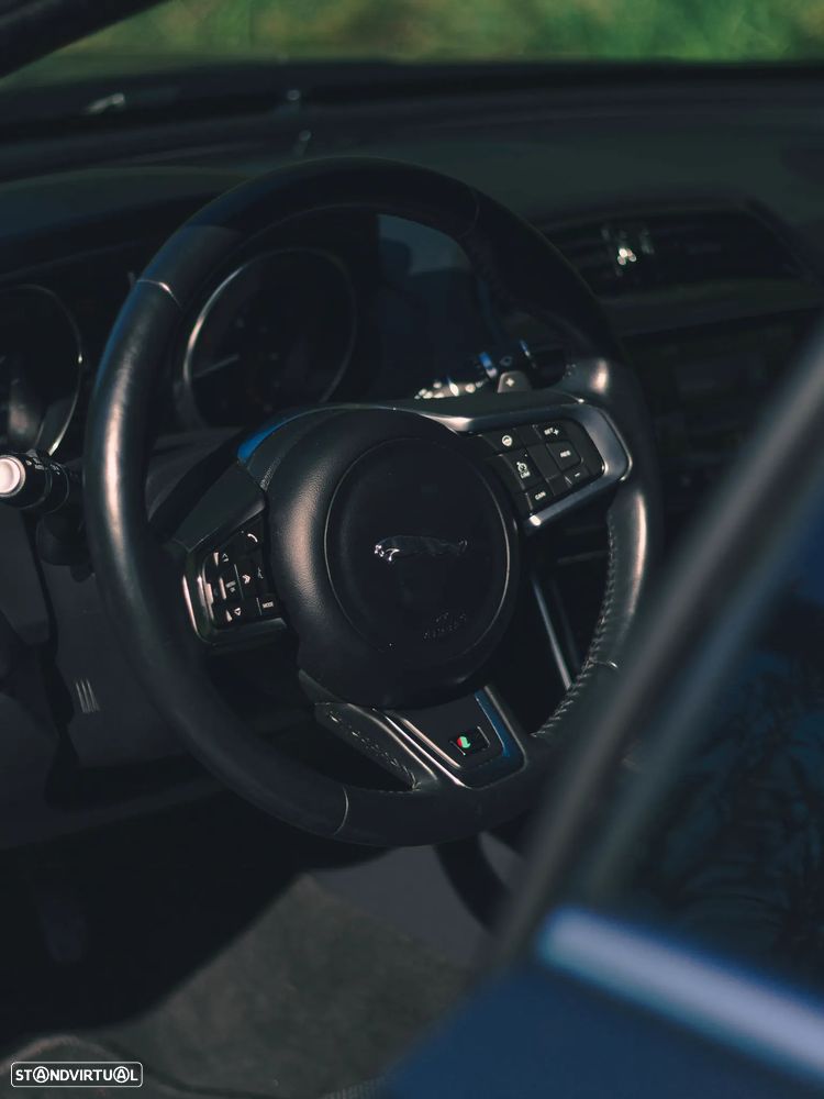 Jaguar XE 2.0 D R-Sport Aut. - 7