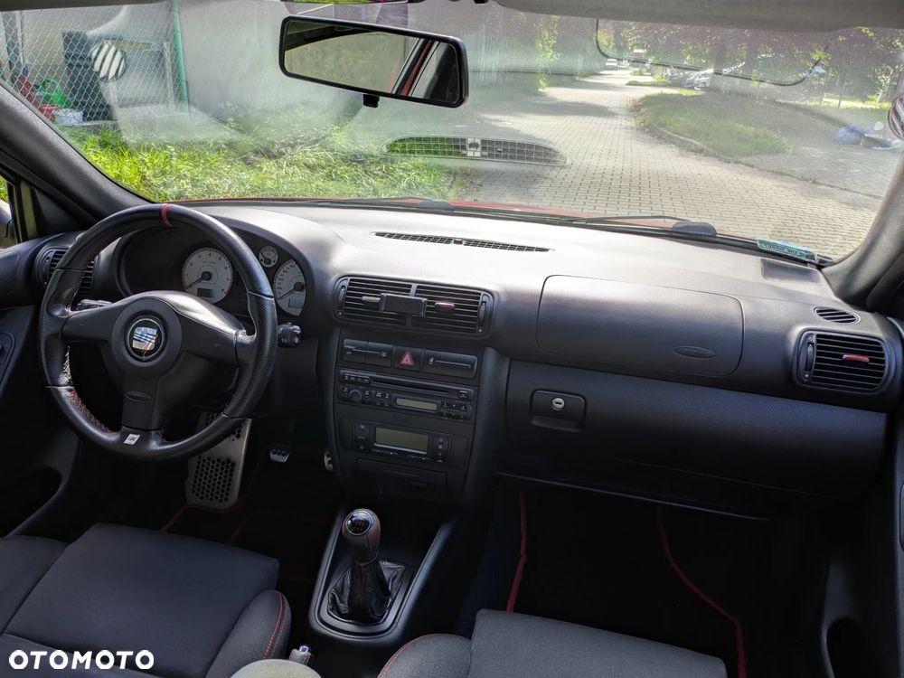 Seat Leon 1.8T Cupra R - 13