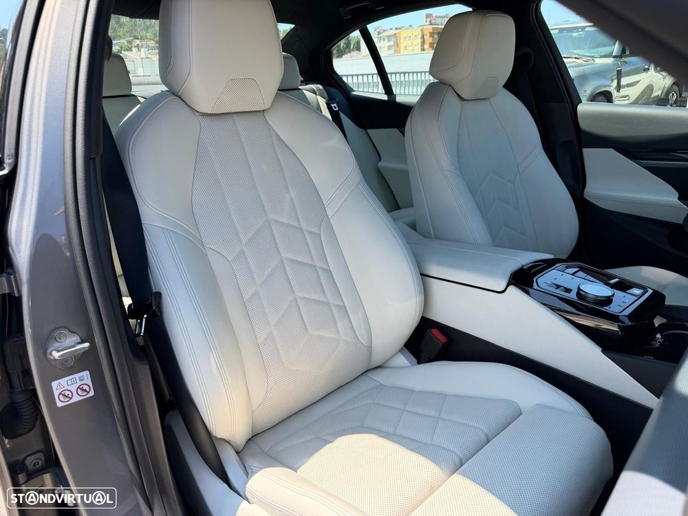 BMW 530 e Pack Desportivo M Pro - 19